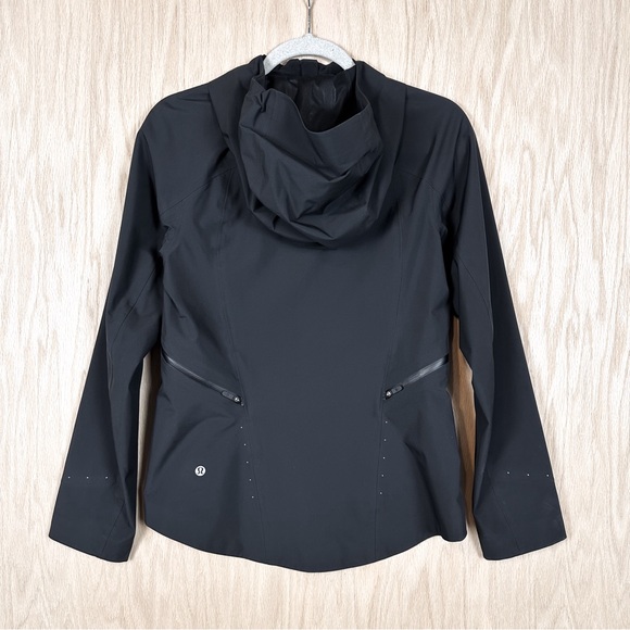 Lululemon Break A Trail Jacket NEW - Picture 3 of 5